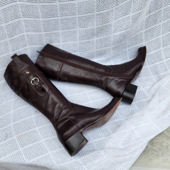 Vince‎ Camuto knee high riding boots 38/7.5 -8 - Picture 3 of 13